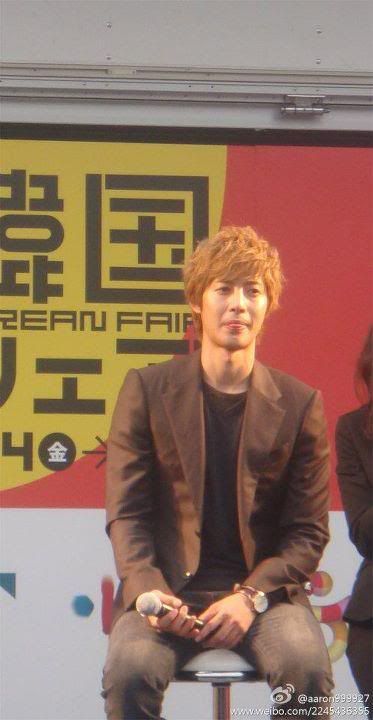 [HJL] AEON Heat Fact Event in Japan (2) 297185_298050743554502_231614143531496_1298578_1756306497_n