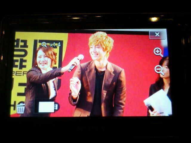 [HJL] AEON Heat Fact Event in Japan (2) 297285_298035290222714_231614143531496_1298453_1716054339_n