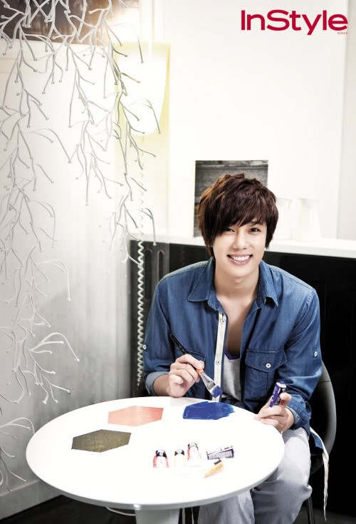 [news+fotos] SS501 Park JungMin, 'Royal Avenue' abierto al público A5t77128_2