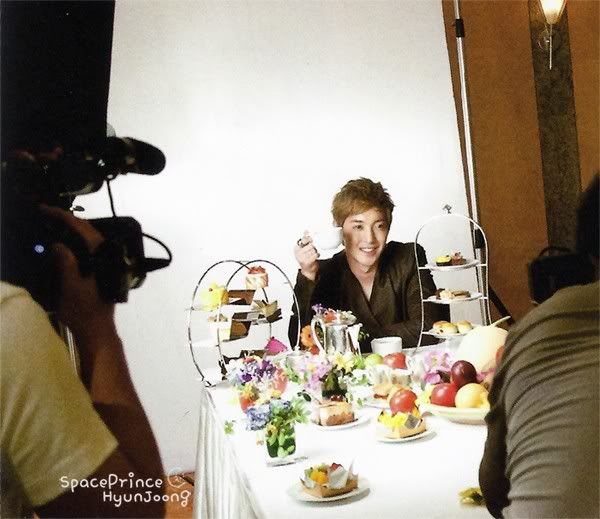 [scans] Kim Hyun Joong - Trendy No.21 (Taiwan Magazine)  T24qs