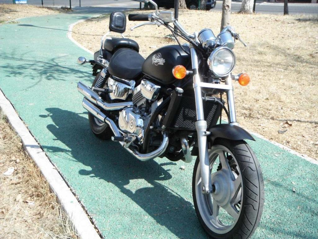 Hola  me presento y les presento mi moto. Honda-magna-750-97_MLM-F-3694821334_012013_zps6c8cae5e