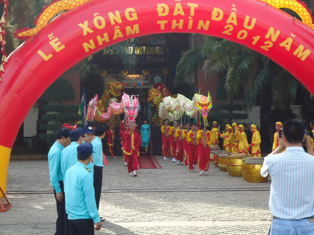 Khương Nghĩa Đường mùng 1 tết (lễ sông đất đầu năm) 2k12 DSC02280