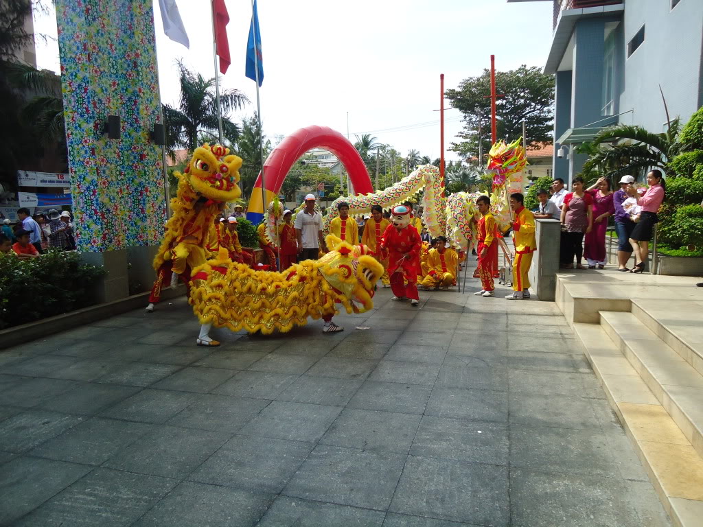 Khương Nghĩa Đường mùng 1 tết (lễ sông đất đầu năm) 2k12 DSC02314