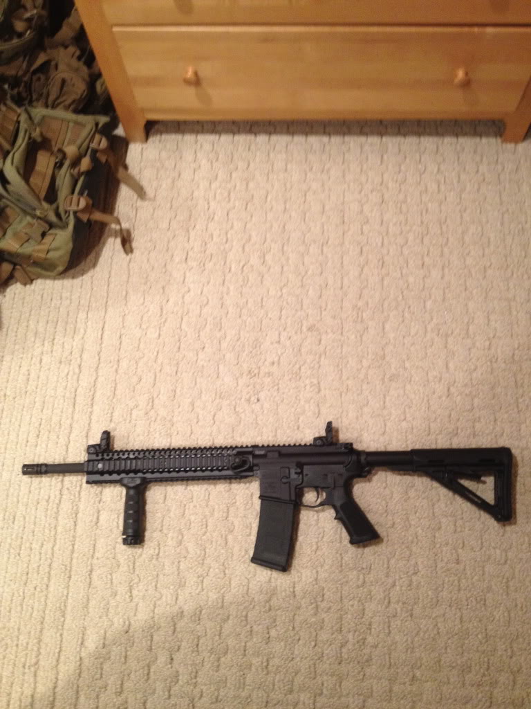 Daniel Defense M4 Carbine Version 5 IMG_0066