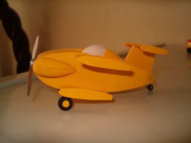 Presentandome y Bumble Bee II - TERMINADO - OCT. 03 2011 Bb2fuselage013