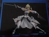 [Review] Saber Lily -Distant Avalon- (Good Smile Company) Th_Caja10