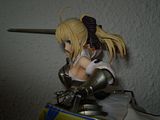 [Review] Saber Lily -Distant Avalon- (Good Smile Company) Th_Zoom31