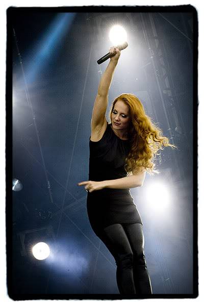 Fotos de Simone Simons - Página 2 4655825150_4db96f5a1d_b