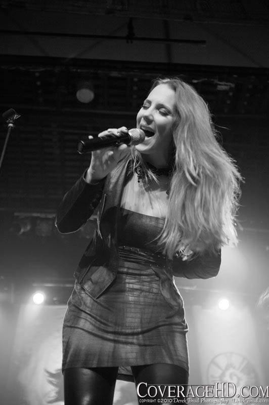 Fotos de Simone Simons EpicaDB-7794