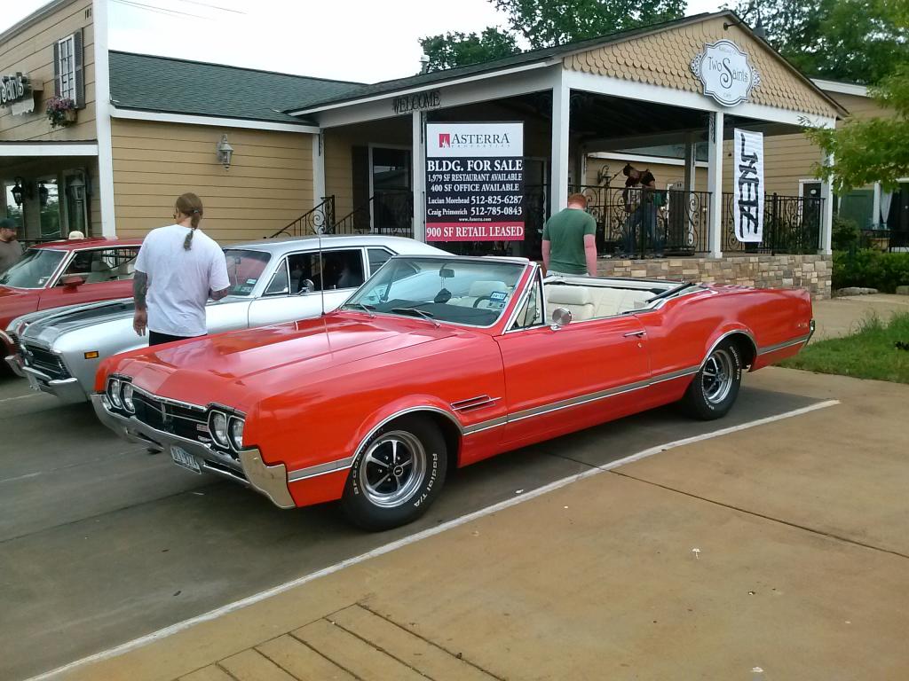 First Cruise-In since getting the '96 Roady Wagon back today. Wood Is Good! Leander Texas Sunday Cruise-In, June 1 2014 (Formally Cars and Coffee).  CAM02659_zpscba986c4