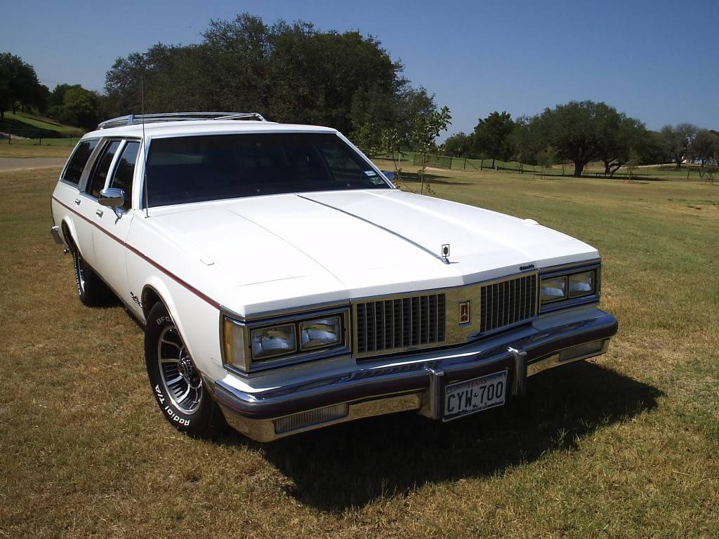 My last wagon project.  Rust-Free 1989 Olds Custom Cruiser OldsMGGN004