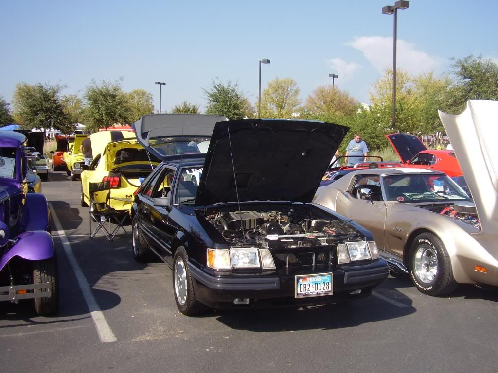 BIG car show in San Antonio this afternoon SanAntonioSalvage-carshow041