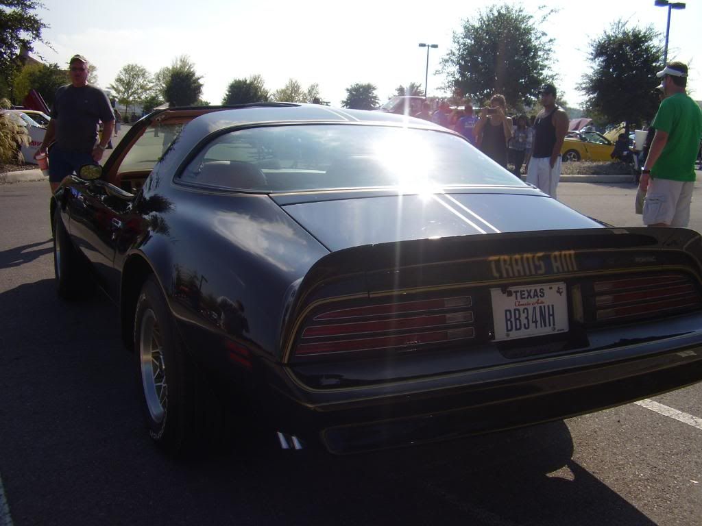 BIG car show in San Antonio this afternoon SanAntonioSalvage-carshow089