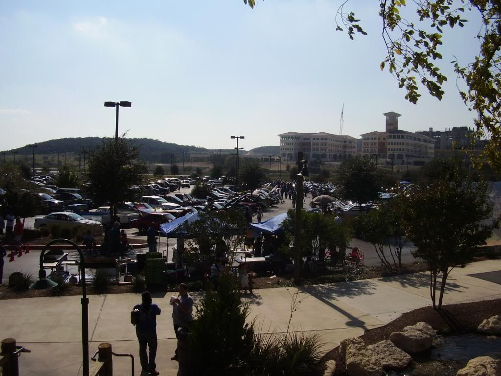 BIG car show in San Antonio this afternoon SanAntonioSalvage-carshow096