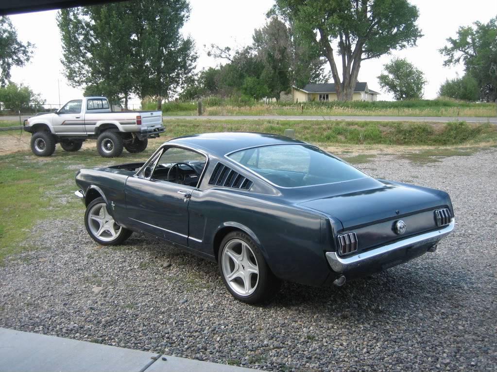 robert's  65 mustang 002-1