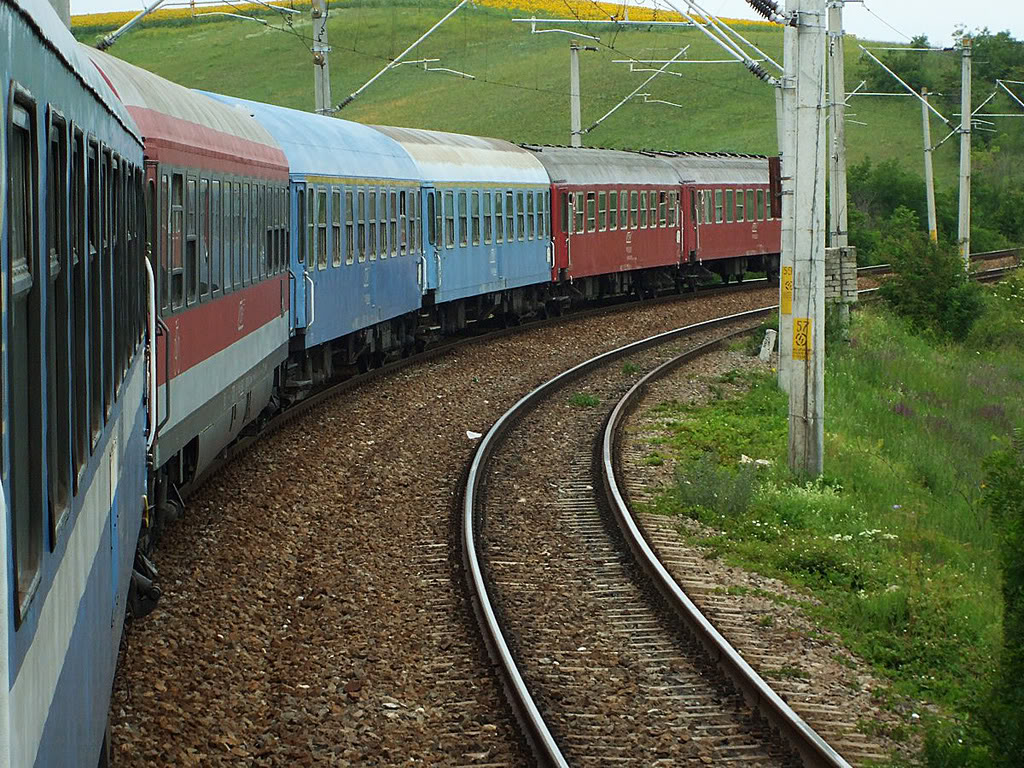 M 300 : Bucuresti Nord - Brasov - Cluj Napoca - Episcopia Bihor Poza027