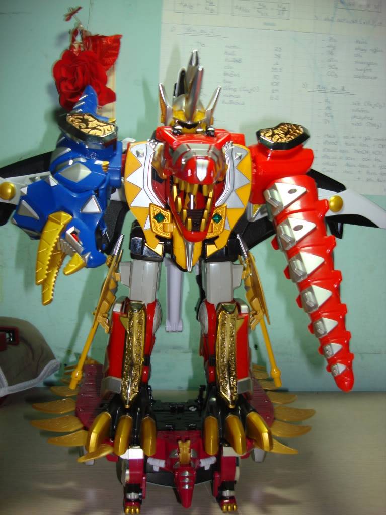 Abaranger Gattai-Dinothunder Megazord DSC04567-1