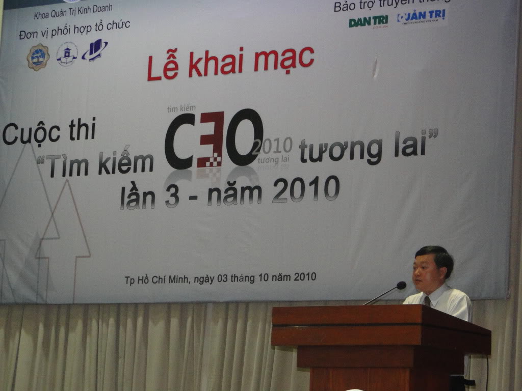 Lễ khai mạc  “Tìm kiếm CEO tương lai” lần 3 – năm 2010 Hinh3