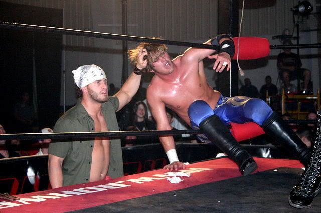 Alex Shelley et  Jimmy Rave dans les amants lol Rave07