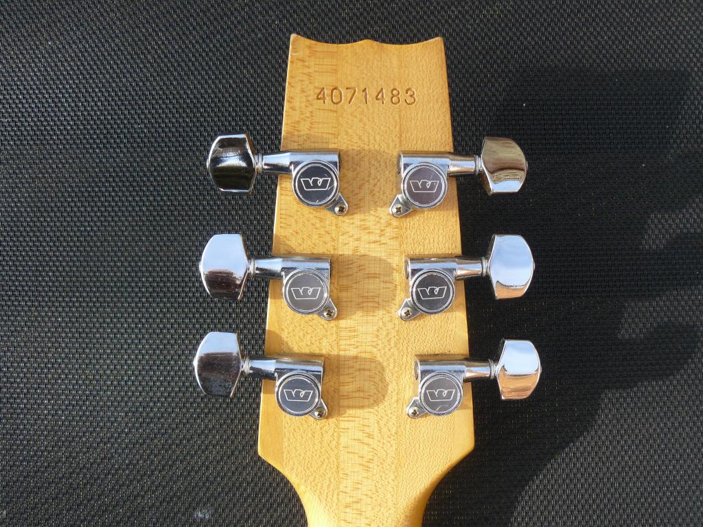 string - 1984 Westone Thunder 1A 6 string Guitar. £175 P1160070