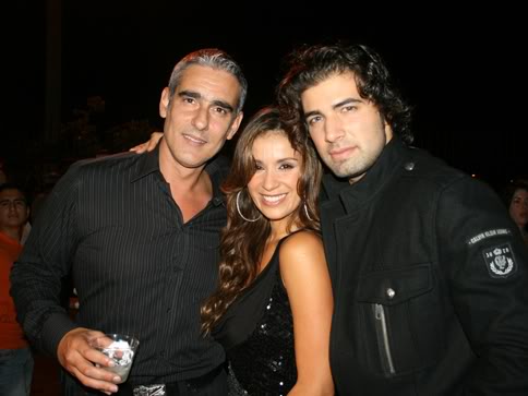 Fotoo de Jencarlos, Catherine Siachoque y Miguel Varoni! D809b8700b02