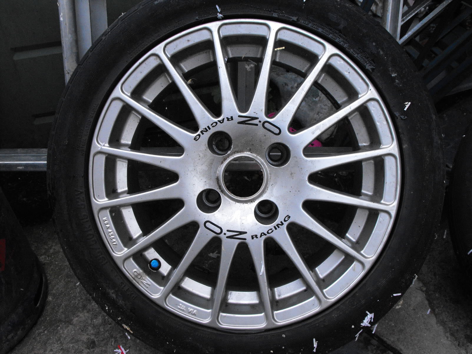 15" Oz superturismo Silver - Peugeot Fitment DSCF1713