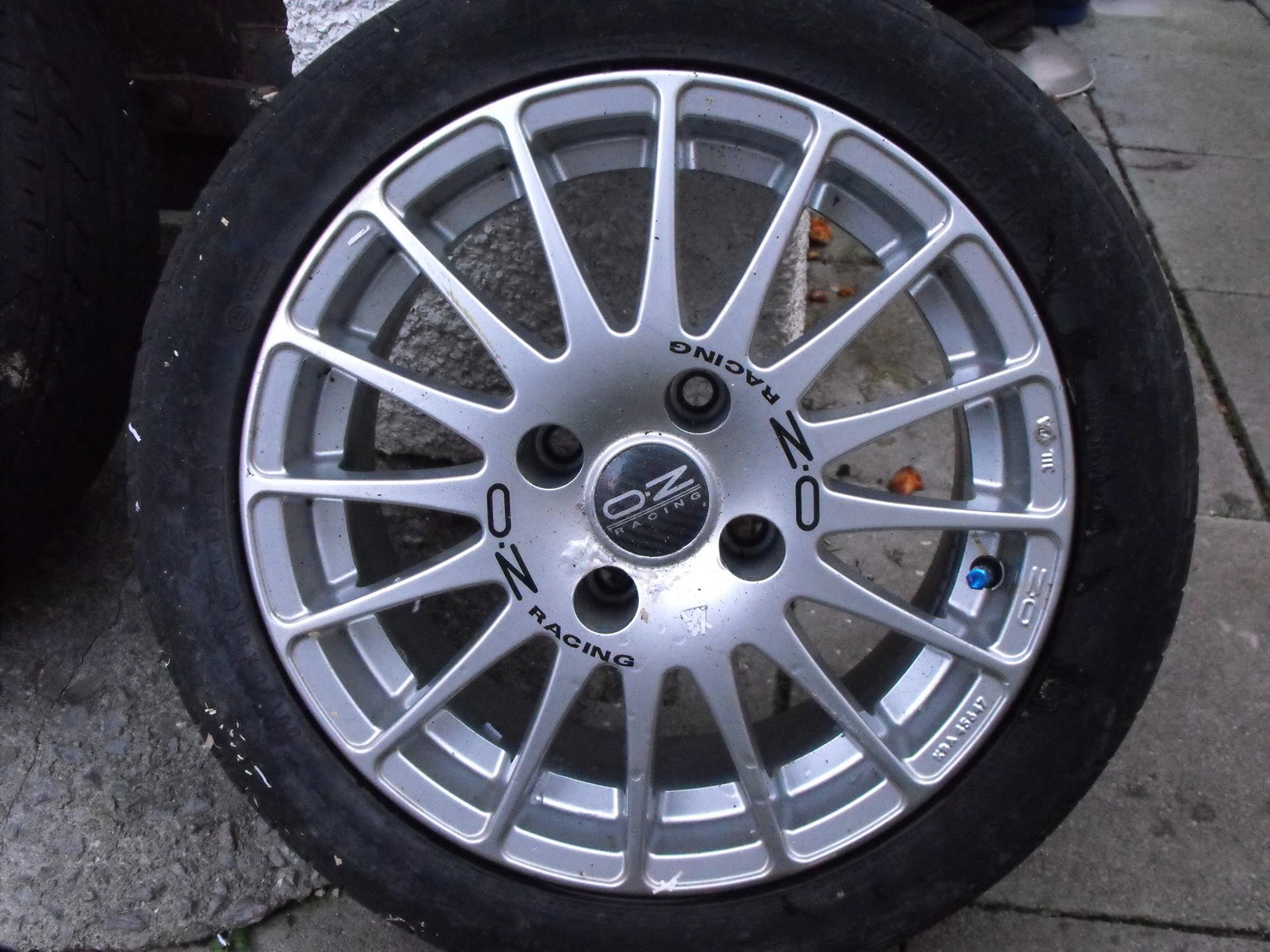 15" Oz superturismo Silver - Peugeot Fitment DSCF1714