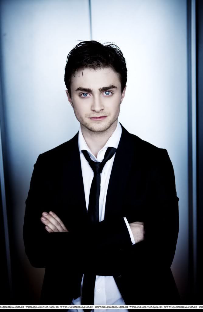 صور ناااااااااااااااااار لدان الحلو Daniel-Radcliffe_Dennysshoot1_28-16