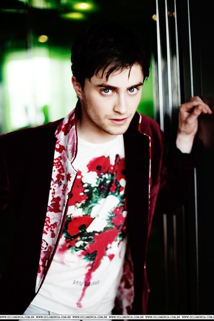 صور ناااااااااااااااااار لدان الحلو Daniel-Radcliffe_Dennysshoot1_28-2