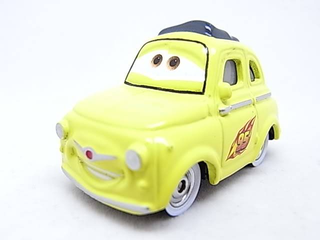 [Cars 2] Récapitulatif des personnages RIMG9802