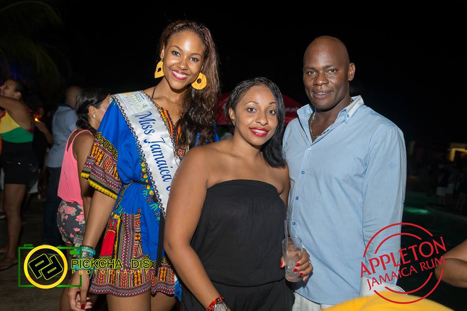 2013 | MW | Jamaica | Gina Hargitay GinaH96_zps242f6e41