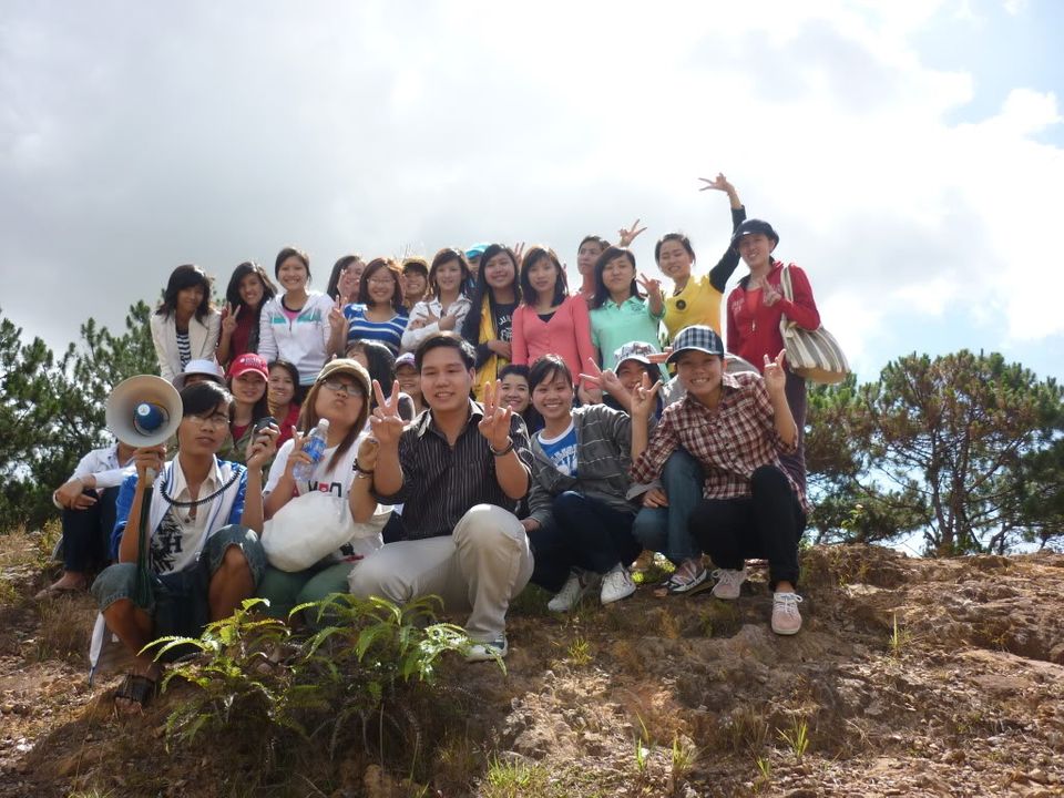 hinh picnic cua lop minh ne! moi nguoi cung vao xem nha P1010736