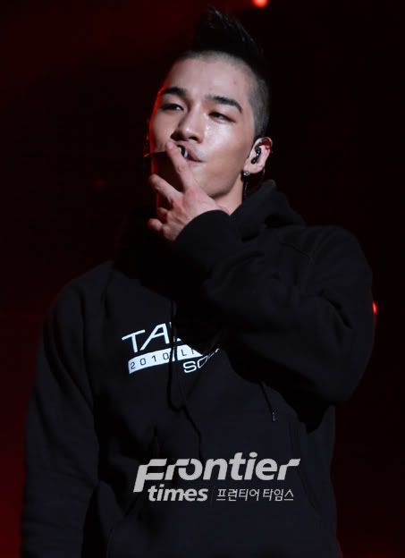 [13-10-10][Pics] Taeyang at Seoul Soul Festival 20101009sun3