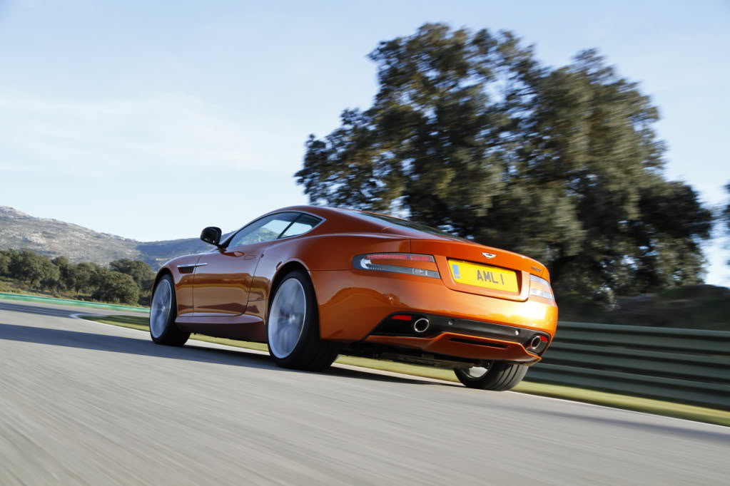 Video y Fotos: Aston Martin VIirage Virage-madagascar-orange05
