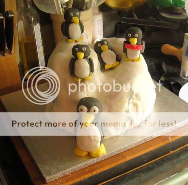 Penguin Cake PenguinCake