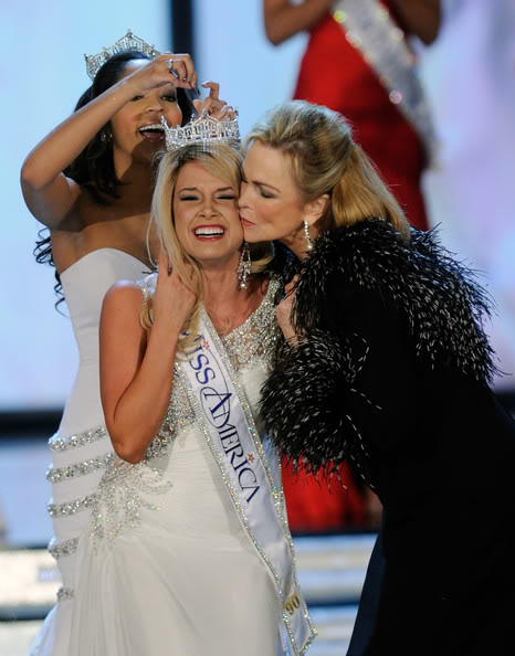 Miss America 2011 comes from NEBRASKA- Hoa hậu trẻ nhất lịch sử Mỹ  2011MissAmericaPageantp8_3kvpnTwLl