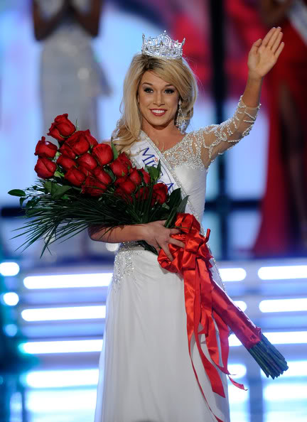 Miss America 2011 comes from NEBRASKA- Hoa hậu trẻ nhất lịch sử Mỹ  - Page 2 2011MissAmericaPageantxfmoOiRCmOcl