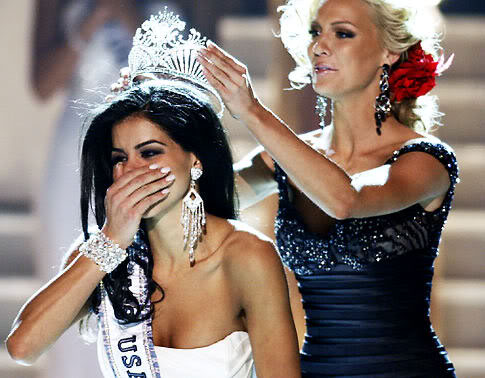 Miss USA 2010 Finale - Journey to the Crown - Page 5 Fa3