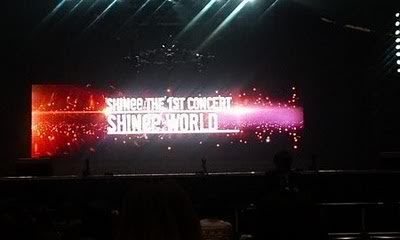 [101226][VID+PICS] SHINee the 1st concert in Japan(update) Japan11