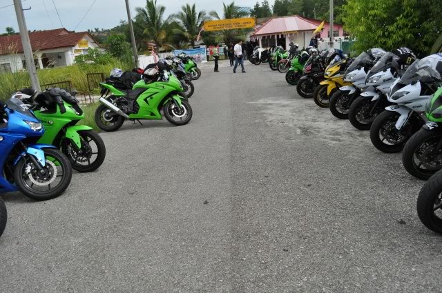 RIde Amal & Berbuke Pose. Rembau & Umbai 2010 DSC_2480