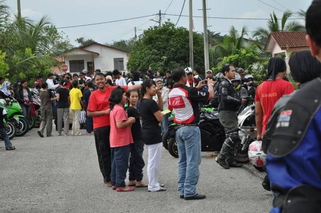 RIde Amal & Berbuke Pose. Rembau & Umbai 2010 DSC_2500