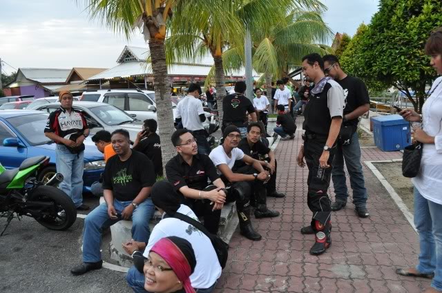 RIde Amal & Berbuke Pose. Rembau & Umbai 2010 DSC_2527