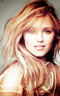 Dianna Agron 10-15