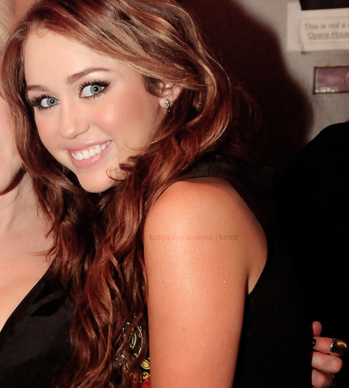 Miley Cyrus - Page 18 Tumblr_l6mq5hVhj51qceqz4o1_500
