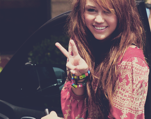 Miley Cyrus - Page 16 Tumblr_l6xauf4ul01qbzkh1o1_500