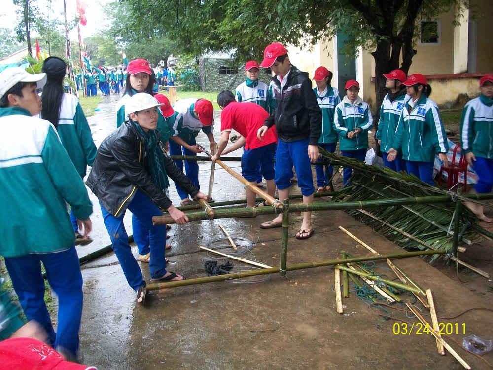 Hoạt động căm trại ngày 26/3 - by admin 100_2796