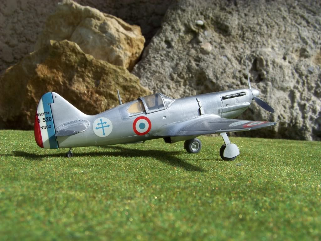 Dewoitine D. 520, Gull Wings 1/48, 1983 100_3654