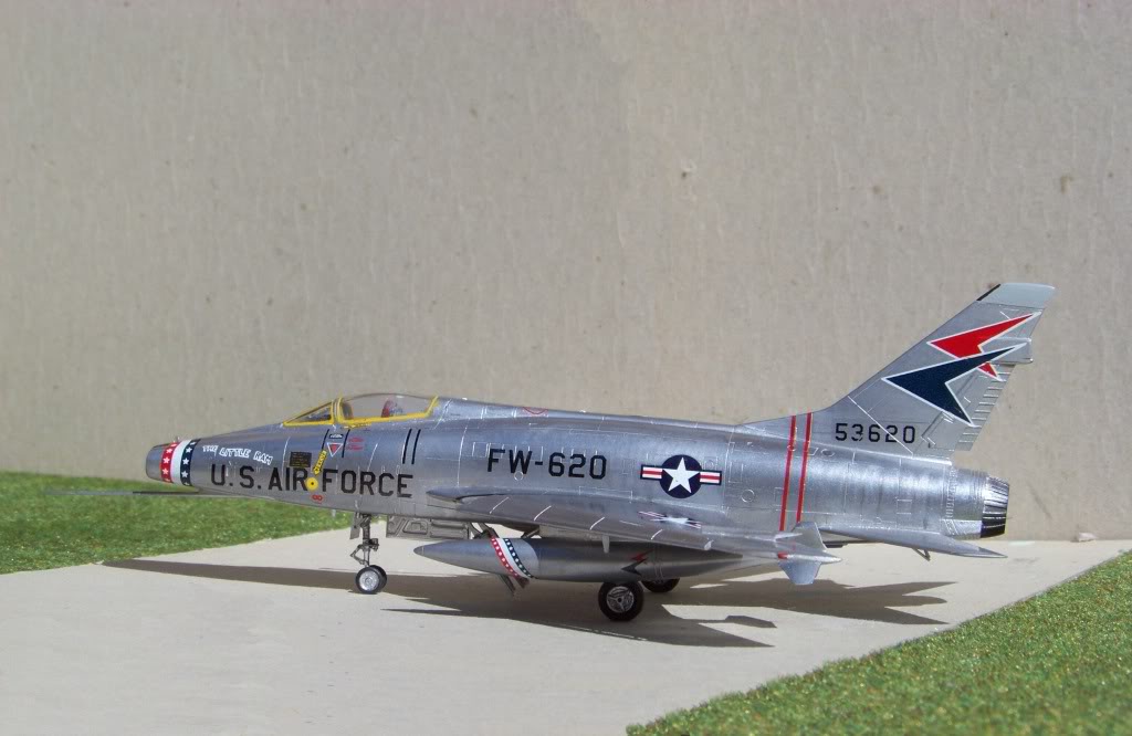 [ITALERI] NORTH AMERICAN F-100 D SUPER SABRE Réf 098 F-100D_8_