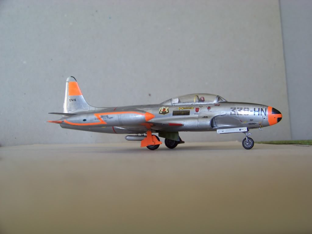 [HASEGAWA] LOCKHEED T-33A SHOOTING STAR Réf A20 LockheedT-33AShootingStar_CEVSV3-2