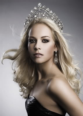 Dự Đoán Top 15 Miss Universe 2010 Tại Mỹ. Swichzerland